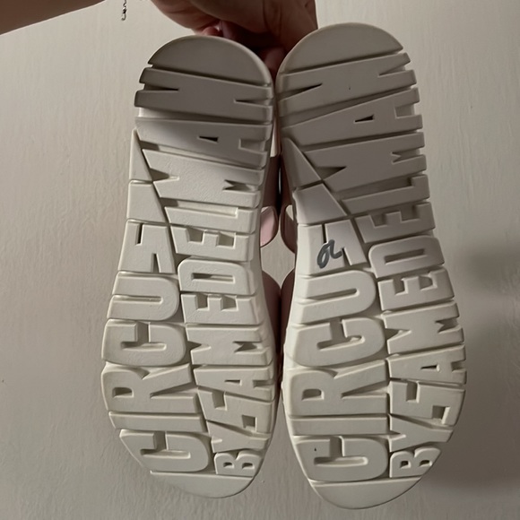 🌸Womens Sandals🌸 - Picture 2 of 3